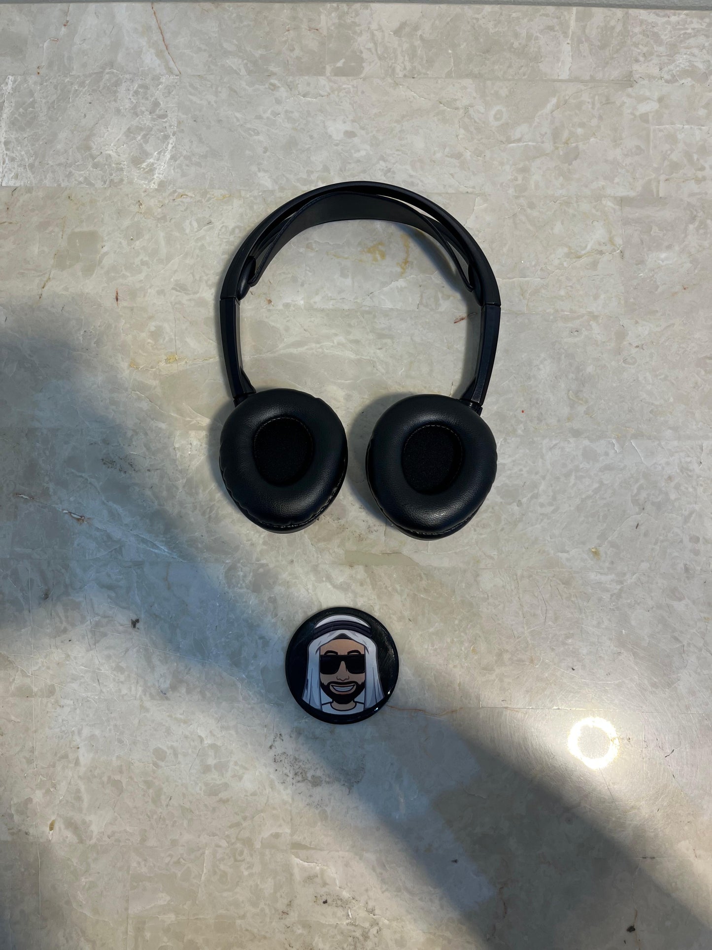 IR Headphones for Rear Seat Entertainment System Screens (Universal)