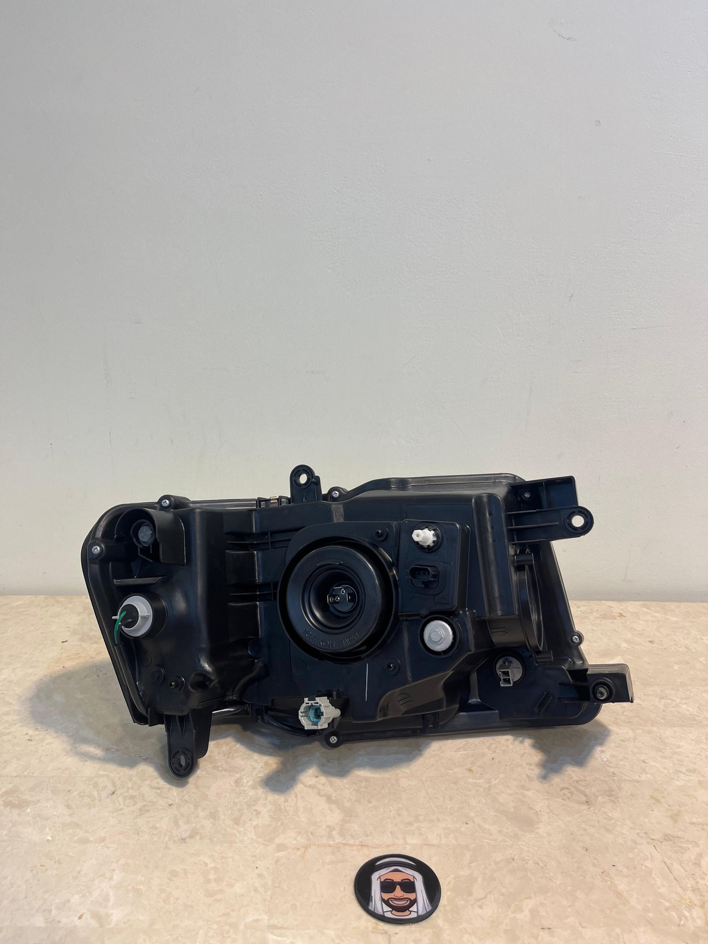 Black Smoked Left Headlight - Nissan Patrol Y61 VTC GU