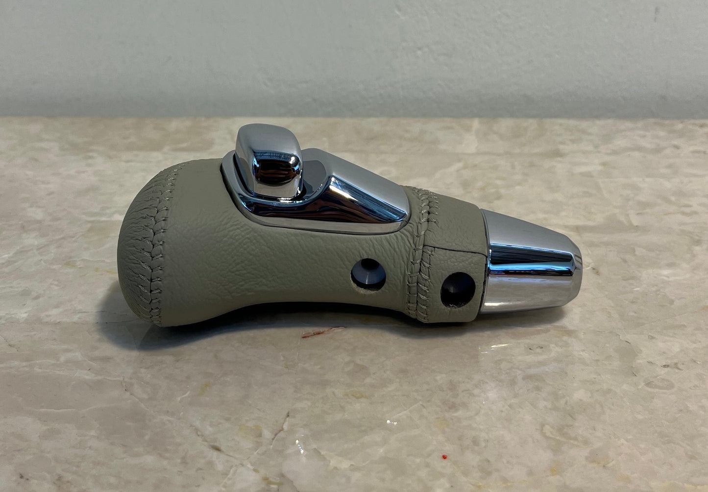 Beige Gear Knob Automatic - Nissan Patrol Y61 GU VTC