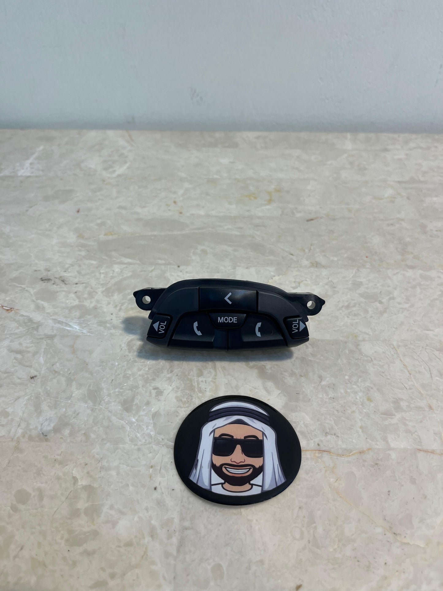 Steering Volume Audio Control Switch Nissan Patrol Y61 VTC GU
