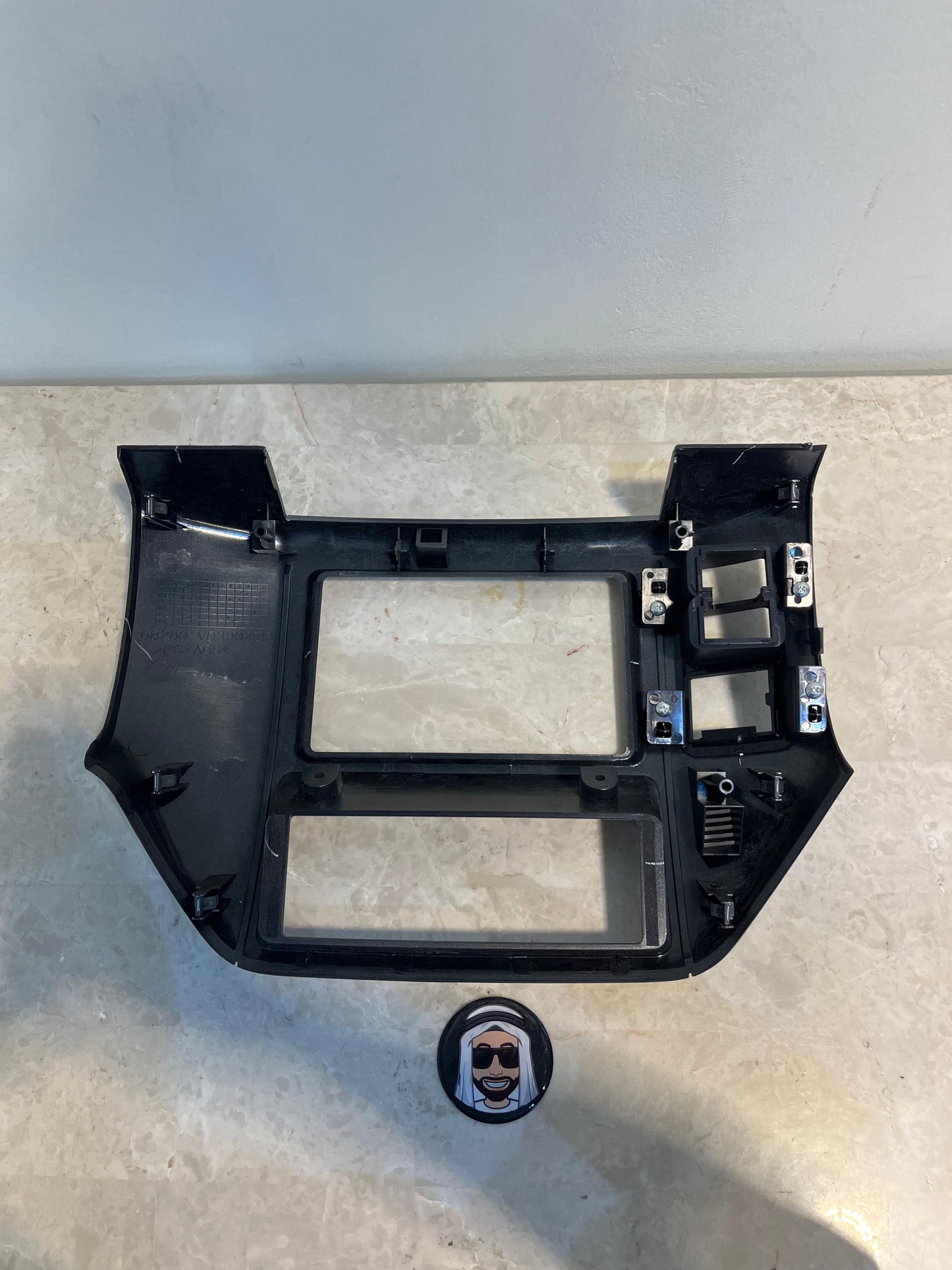GL Dash Trim Screen Frame (Silver, Safari Screen Size) Nissan Patrol Y61 VTC GU (Standard)