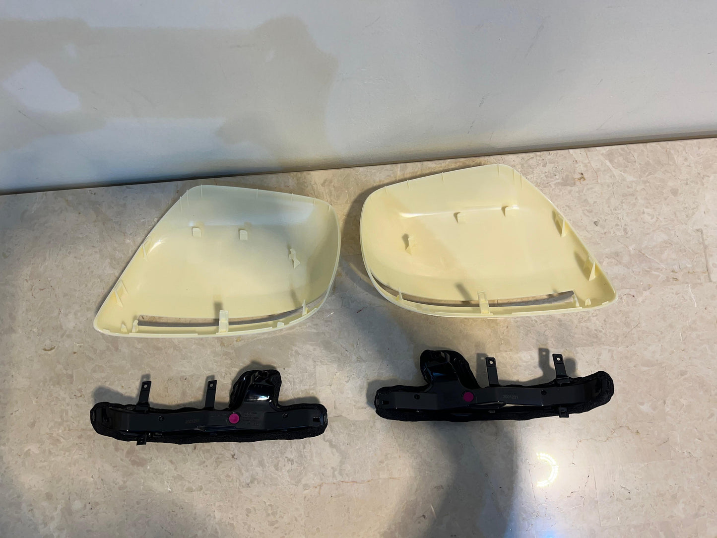 Sequential Side Mirror Covers for Toyota LC200 and Prado