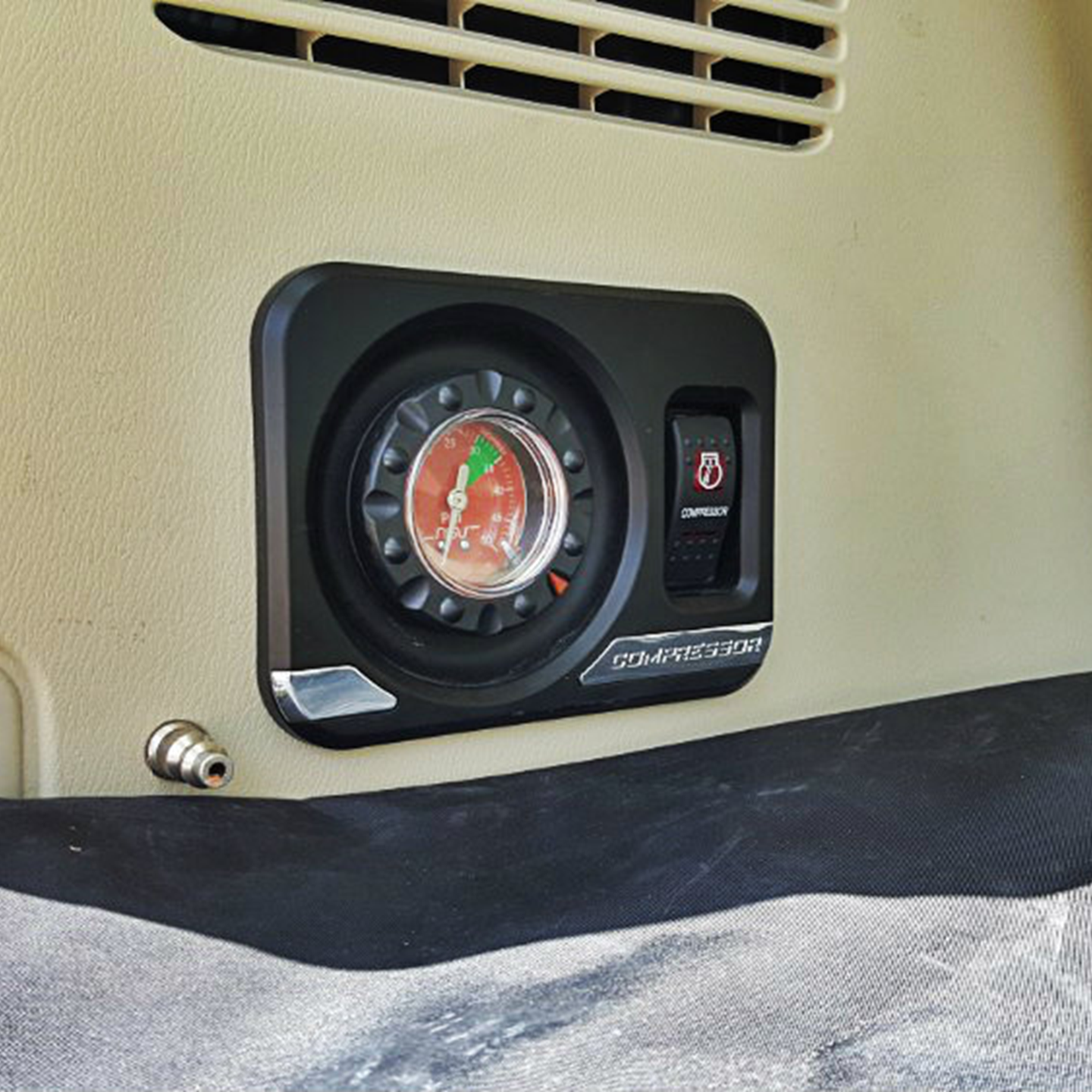 Integrated Air Compressor Tyre Inflator Large Pump - Nissan Patrol Y62