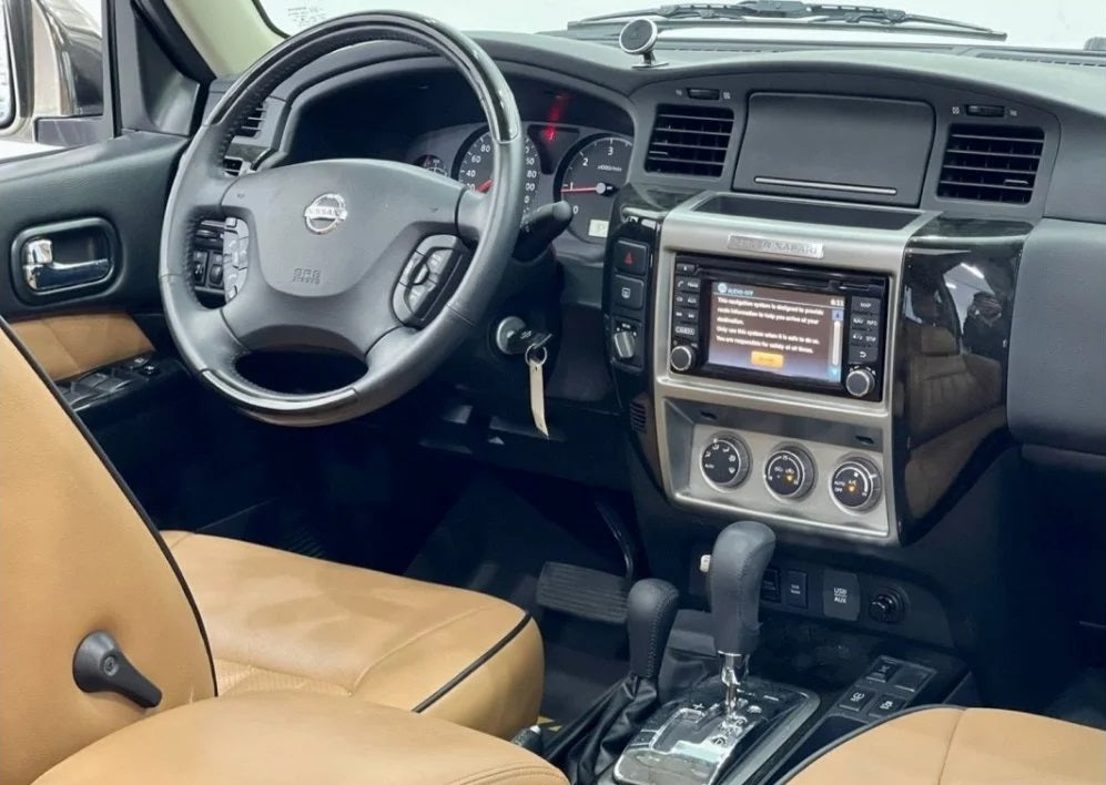 Super Safari Front Screen with volume knob Nissan Patrol Y61 VTC GU