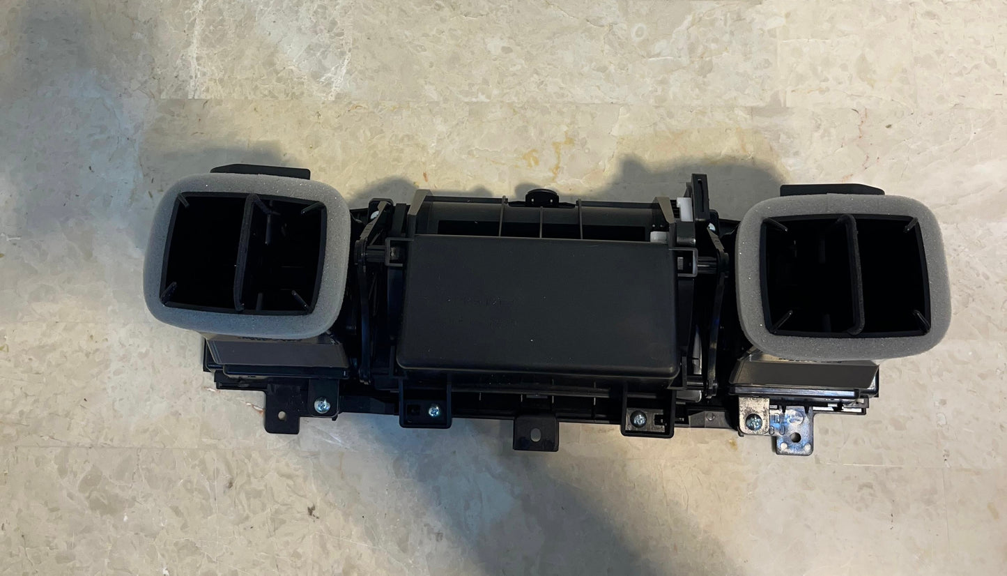 Front Console Black with AC Grill Vents - Nissan Patrol Y61 VTC GU