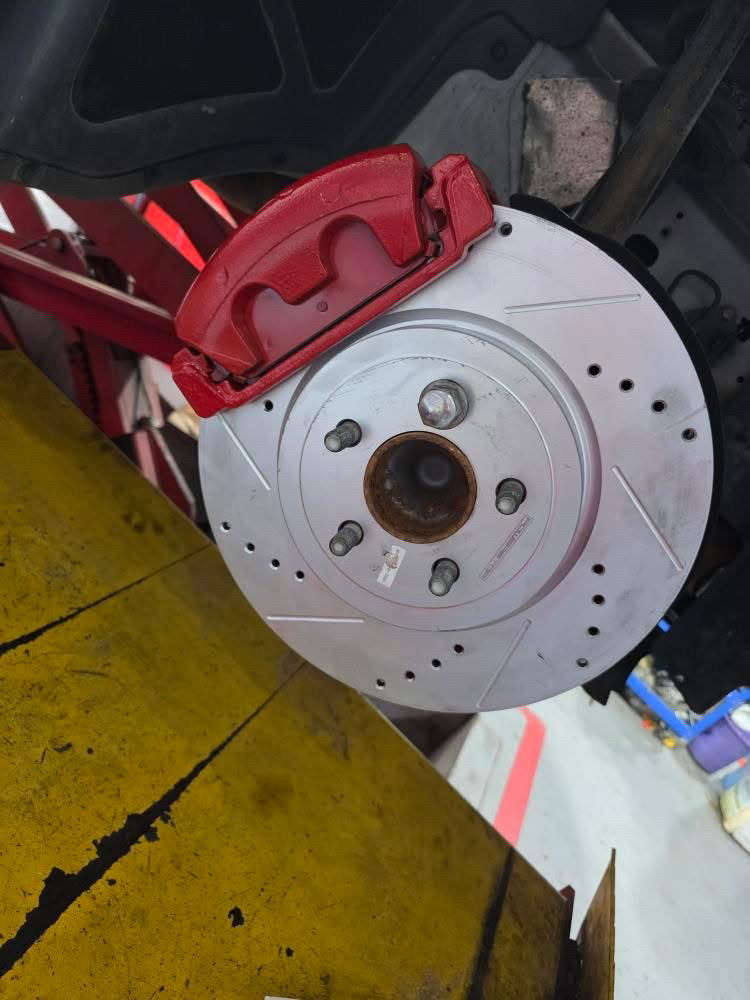Dodge 2-Piston - Front Drilled and Slotted Brake Disc Rotors by PowerStop Evolution (Charger Challenger V8 RT AWD Chrysler 300 Magnum) (AR8359XPR)