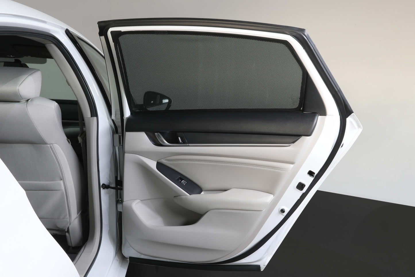 Magnetic Laser Sun Shades Kit - Toyota Land Cruiser LC200 (5 pieces)