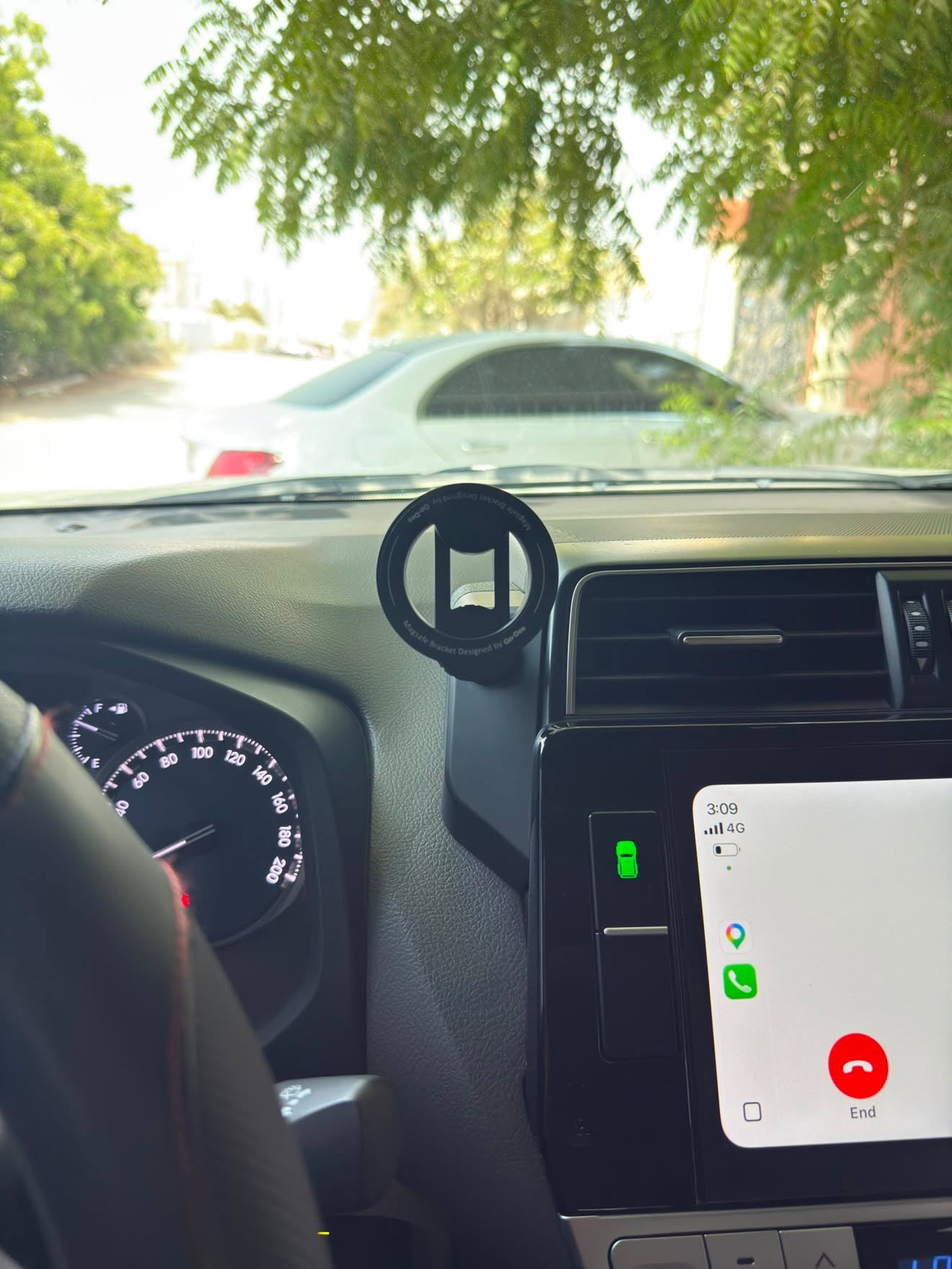 Mobile Phone Holder Knob - Toyota Prado (2018-2023)