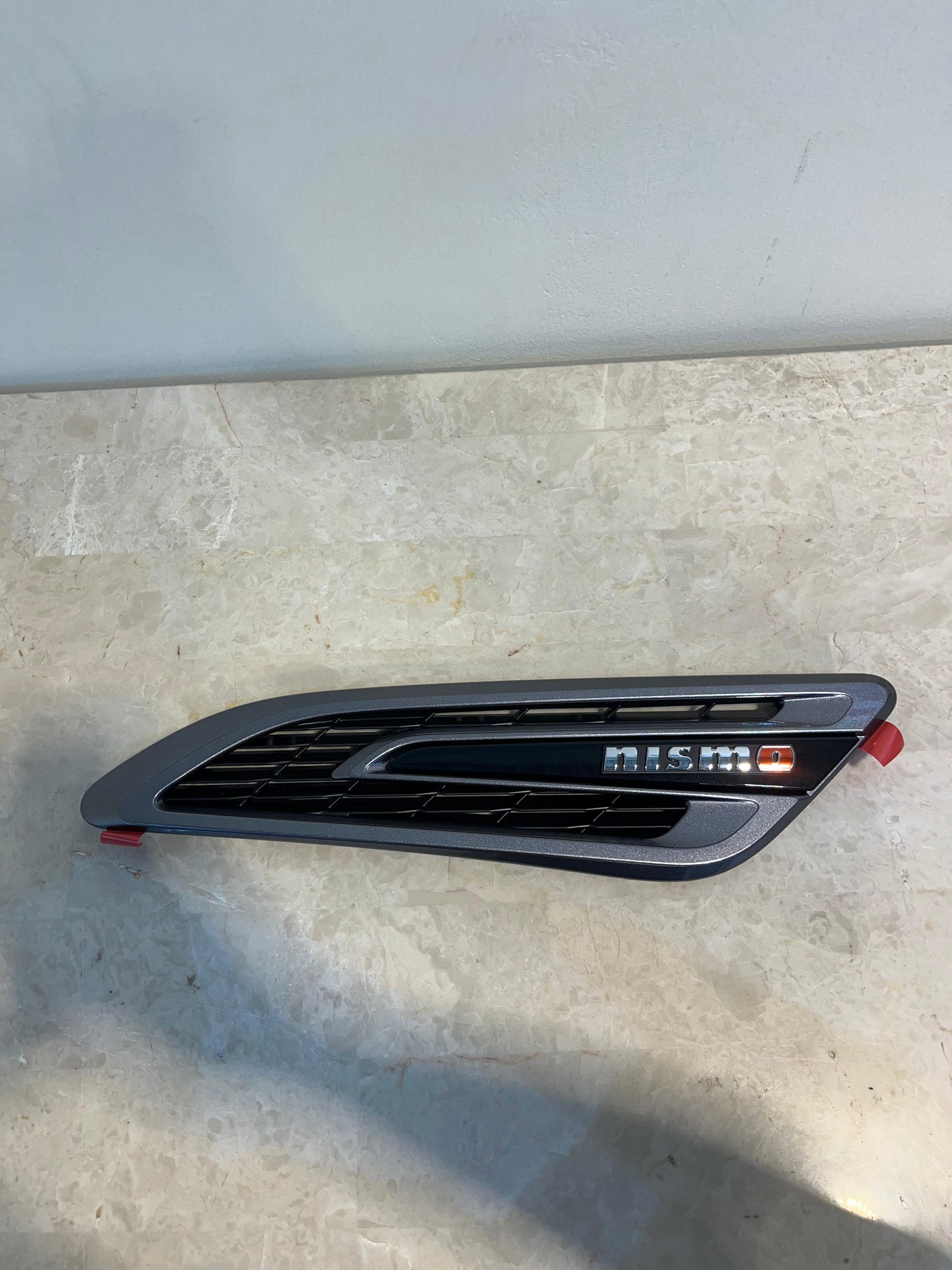 Nismo Left Fender Duct Fins - Nissan Patrol Y62