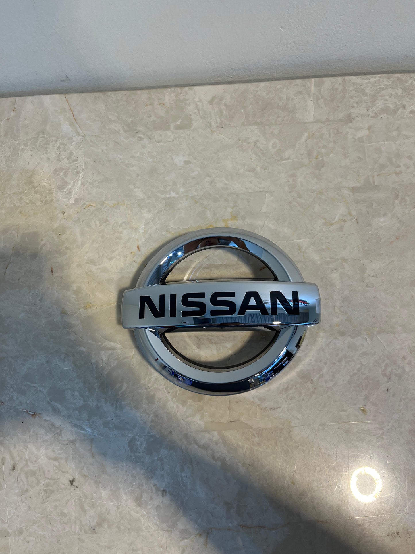Nissan Emblem Badge Logo for Front Grille Super Safari - Patrol Y61 GU VTC