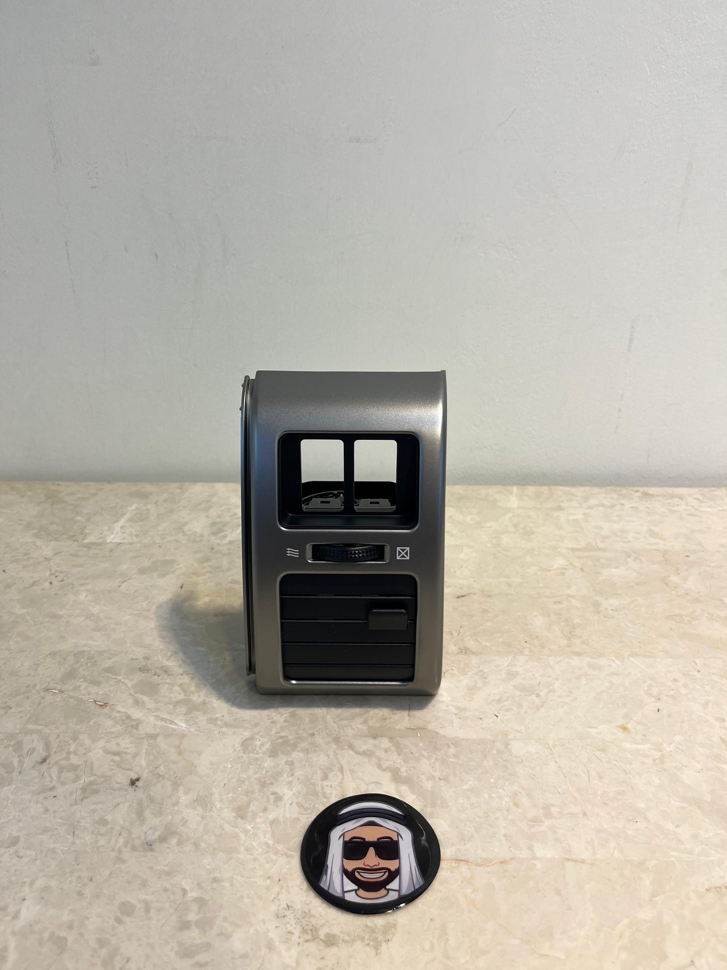 GL Front Left (Driver Side) AC Vent Trim (Silver, Safari) Nissan Patrol Y61 VTC GU (Standard)