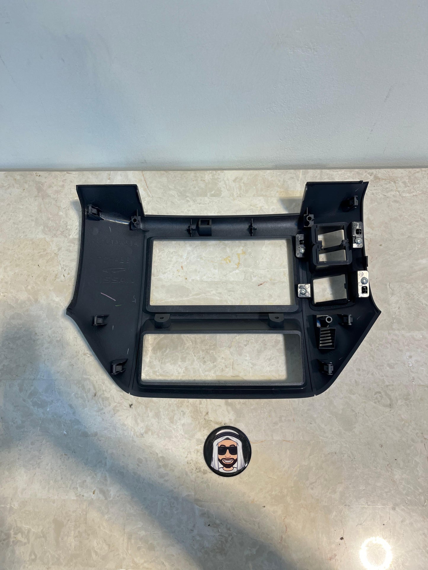 2023 2024 Wood Dash Trim Screen Frame (Piano Wood, Super Safari Screen Size) Nissan Patrol Y61 VTC GU