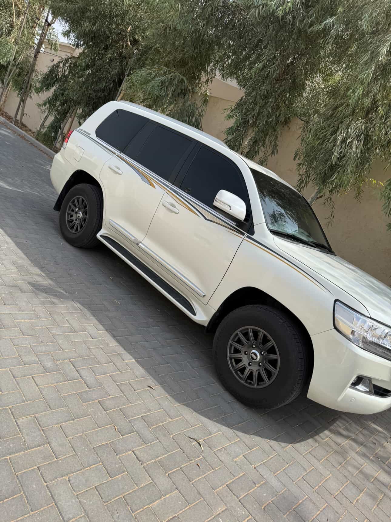 LC200 VXR 2018 - Side Stripe Stickers (Toyota Land Cruiser)