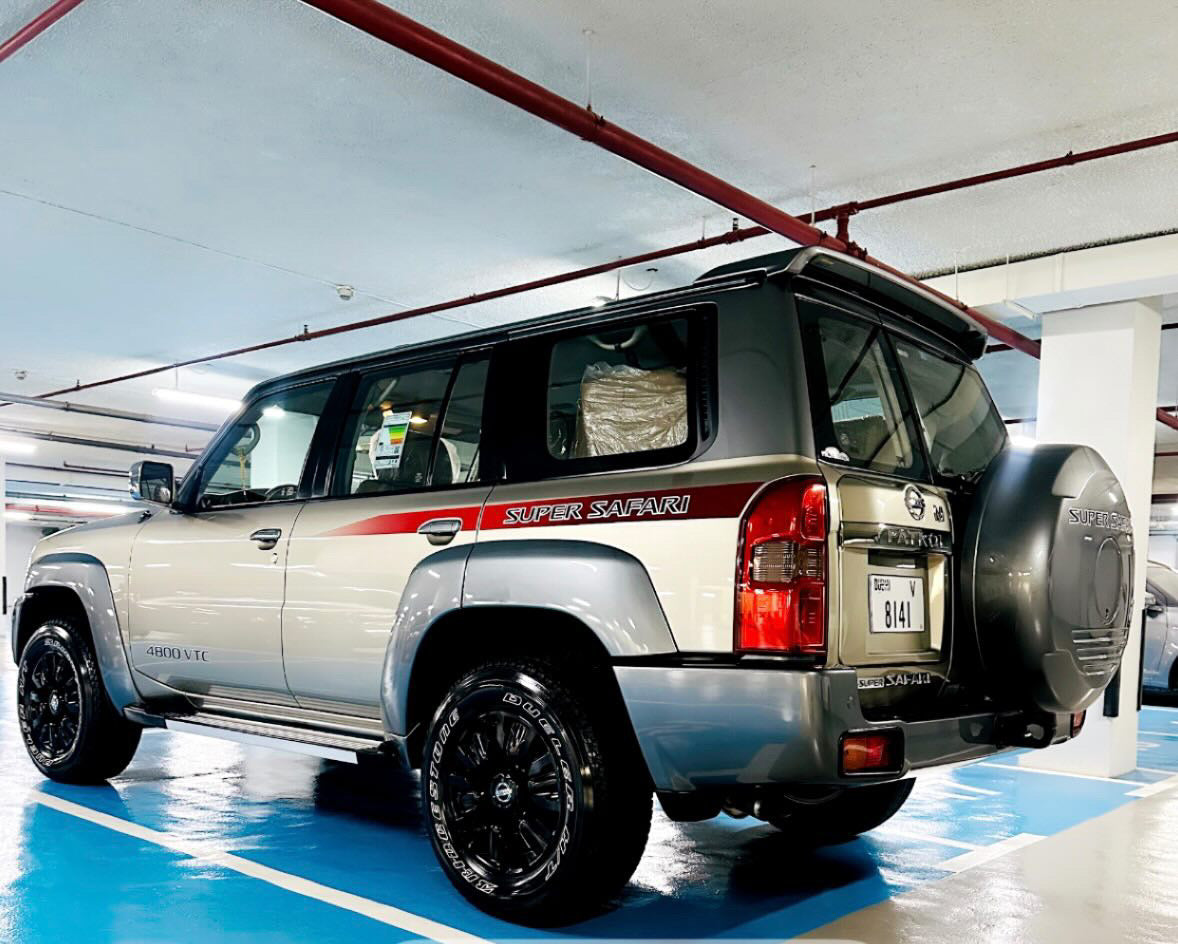 Super Safari 4-door 2017-2020 Side Stripe Stickers - Nissan Patrol Y61 VTC GU