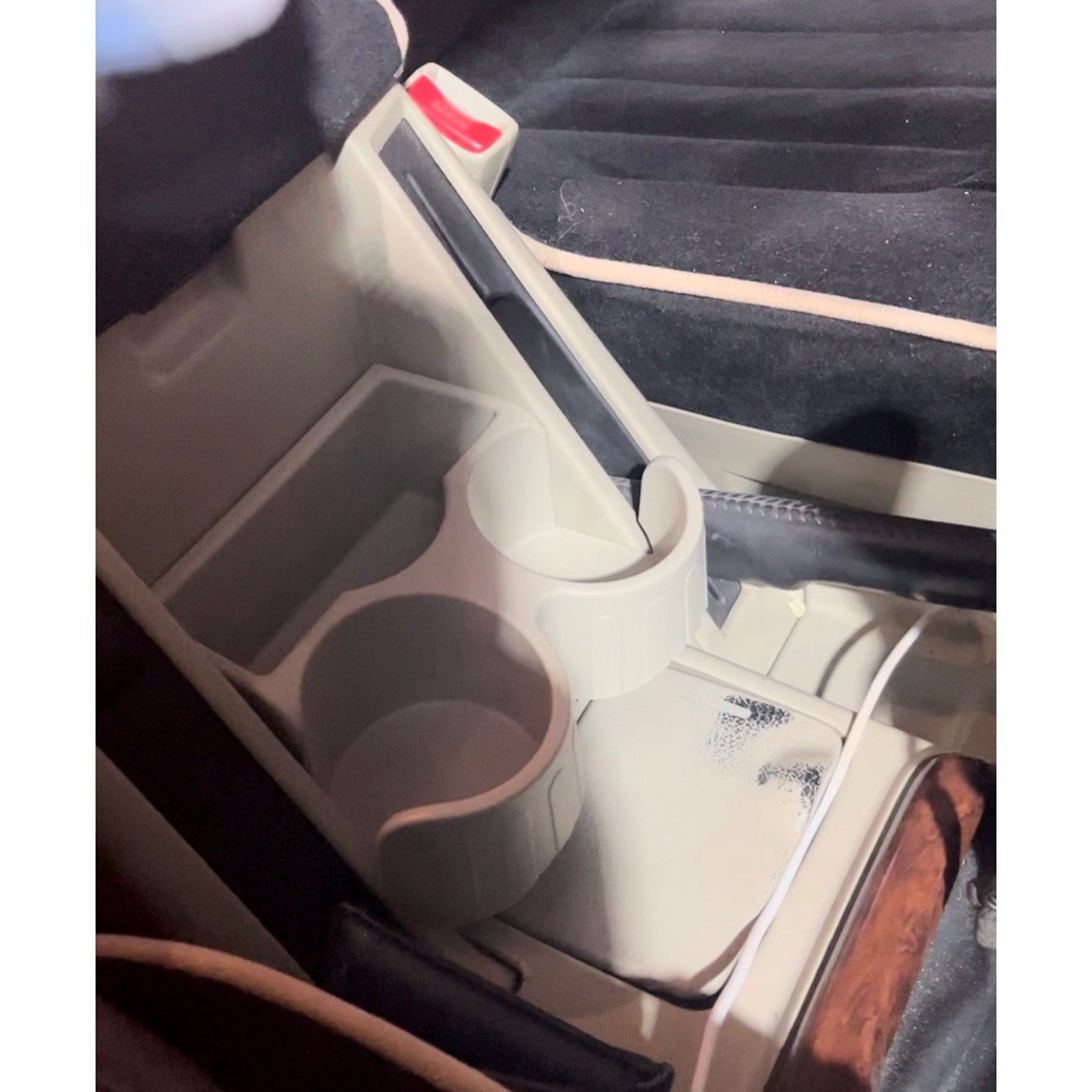 3-in-1 Beige Large Cup Holder Nissan Patrol Y61 VTC GU