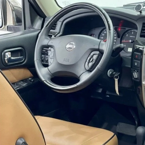2017-2022 Black Steering Wheel with Shiny Black Wood Super Safari Nissan Patrol Y61 VTC GU