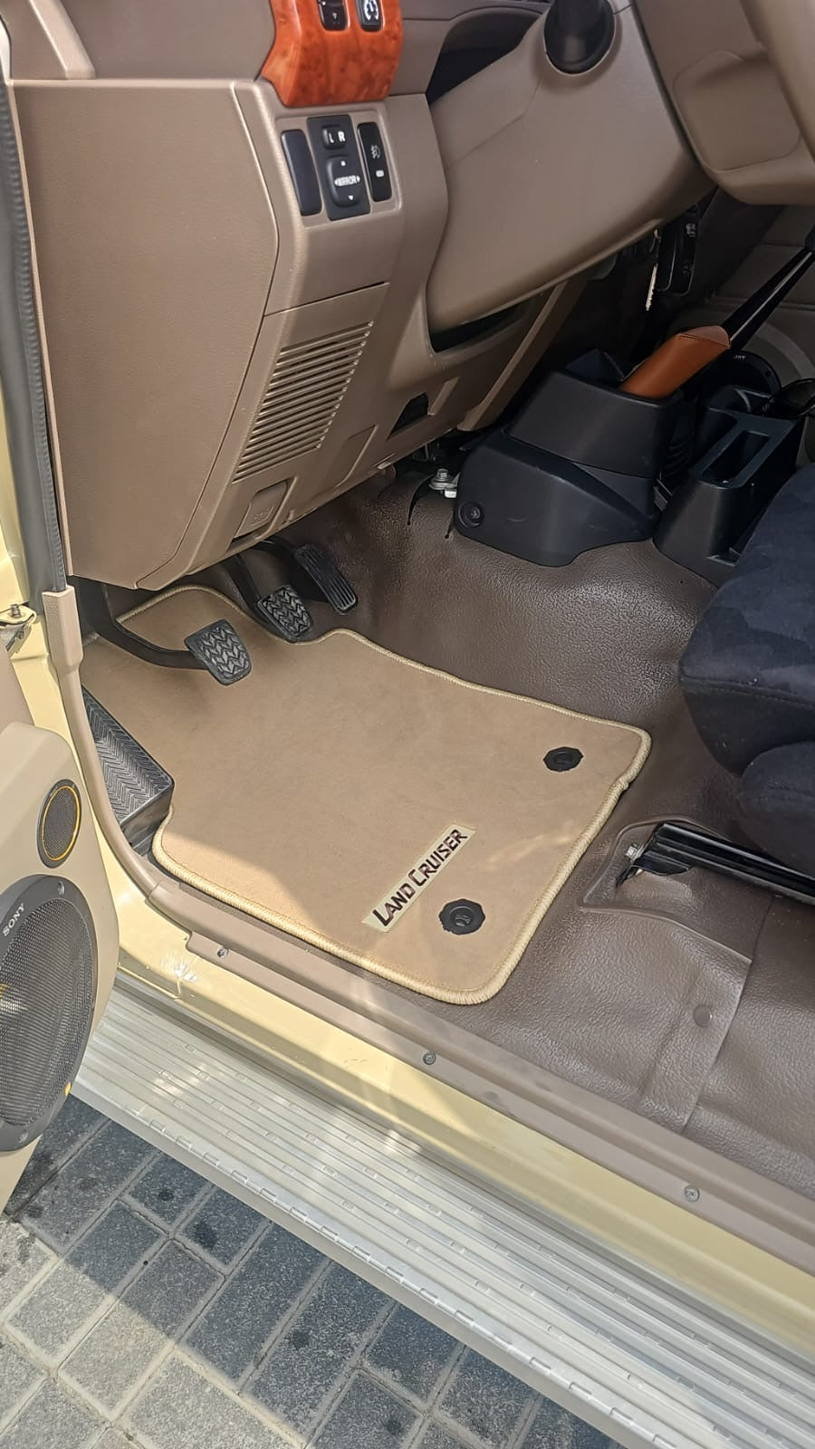 Toyota LC70 2007-2026 Luxury Beige Floor Mats with Land Cruiser Logo