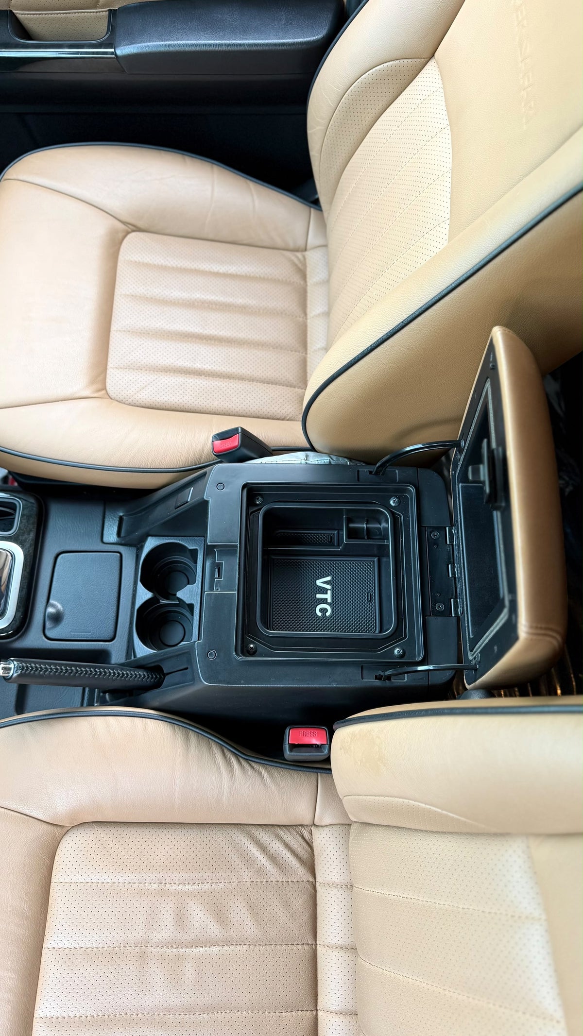 Center Console Tray Nissan Patrol Y61 VTC