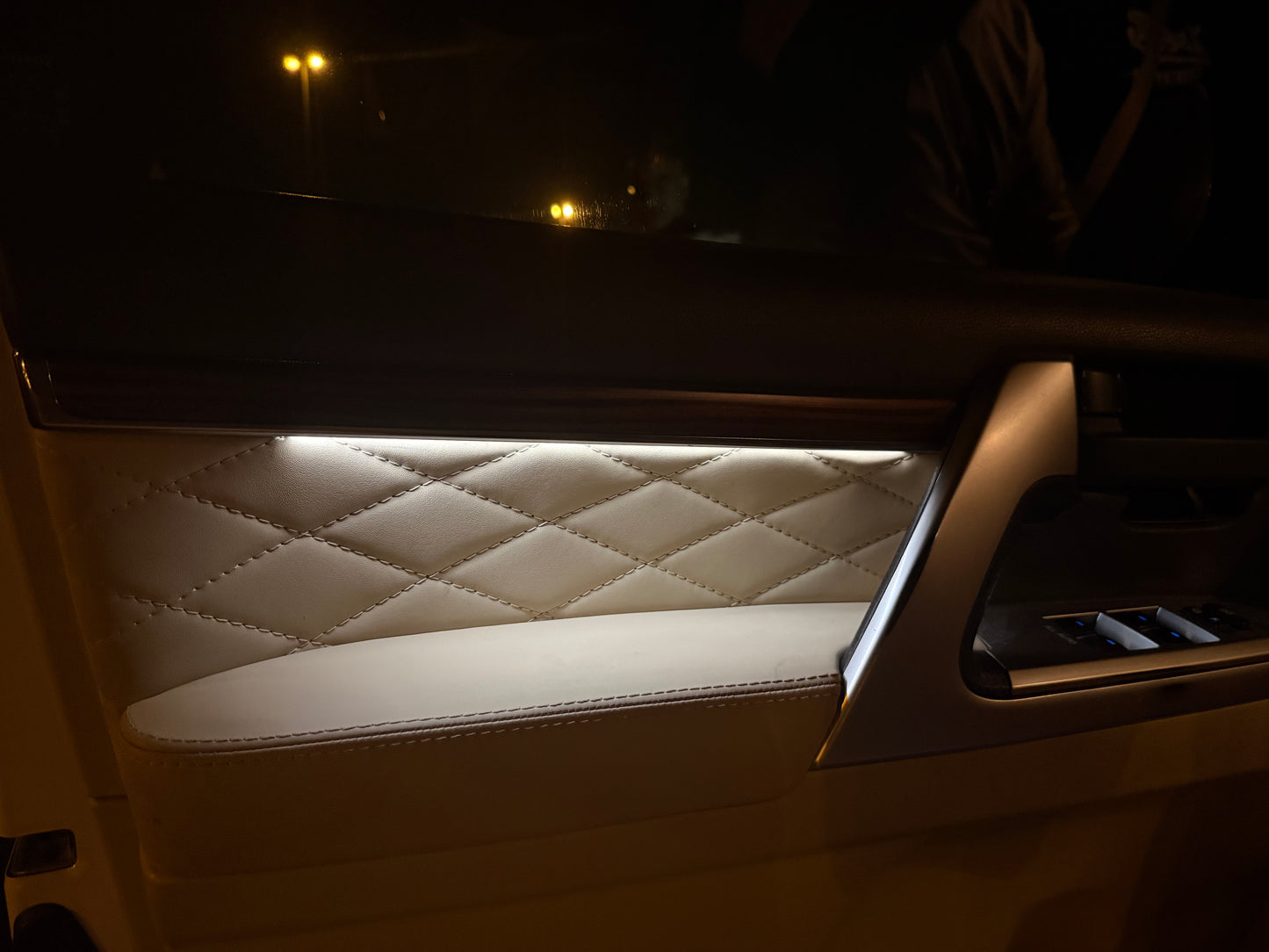 LED 4 Doors Trim Mood Lights - Toyota Land Cruiser 2016–2021