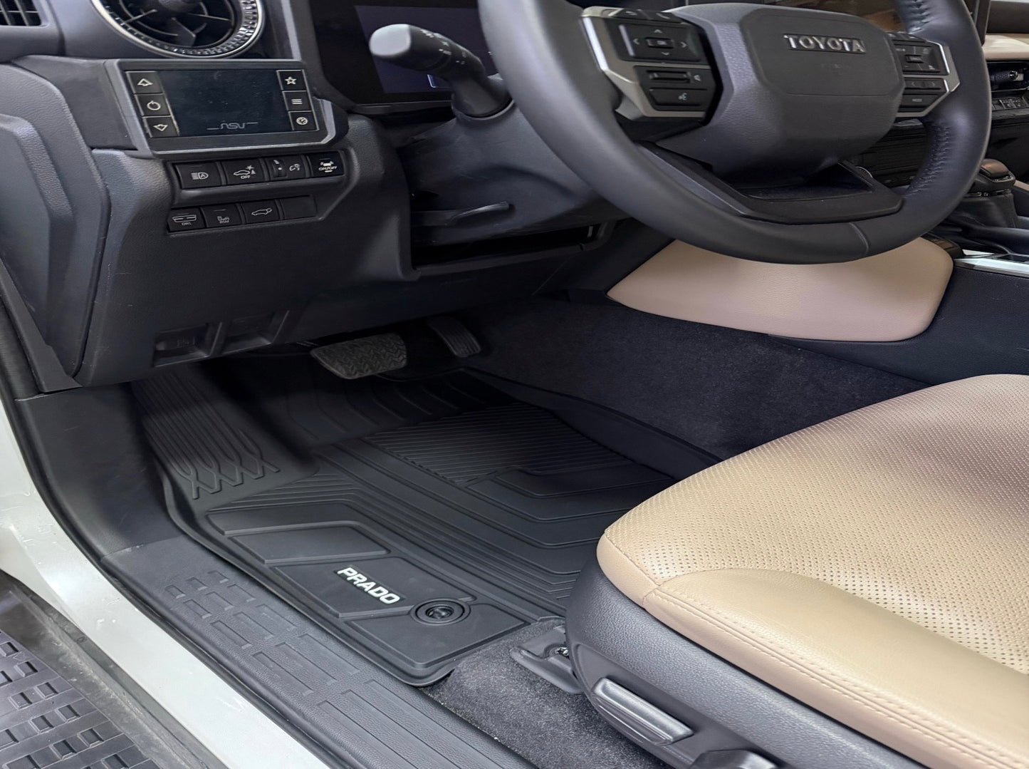 Waterproof Black Rubber Floor Mats - Toyota Prado LC250