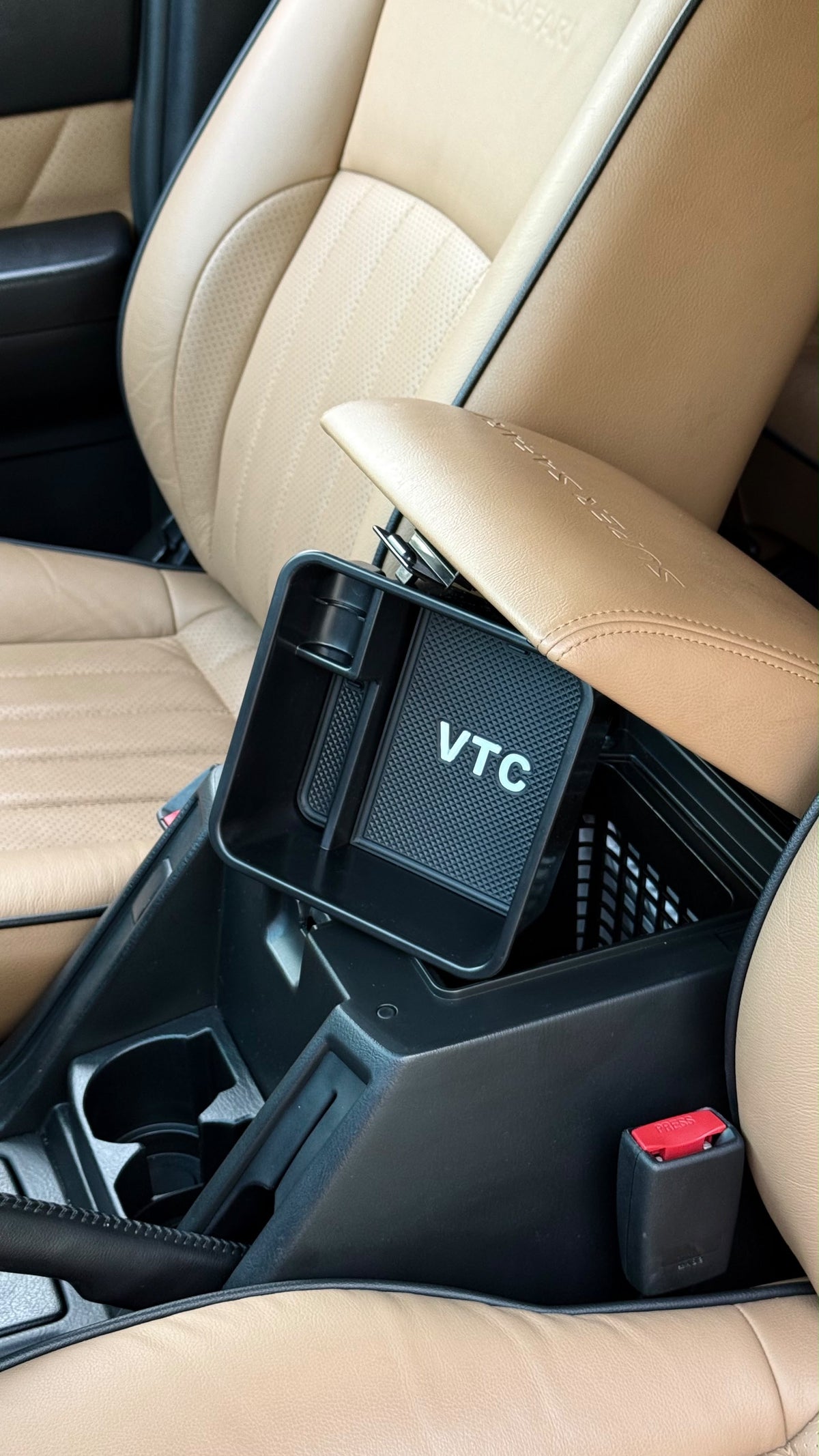 Center Console Tray Nissan Patrol Y61 VTC