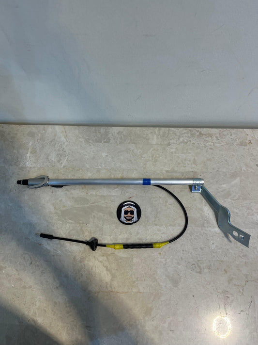Radio Antenna - Nissan Patrol VTC Y61 GU