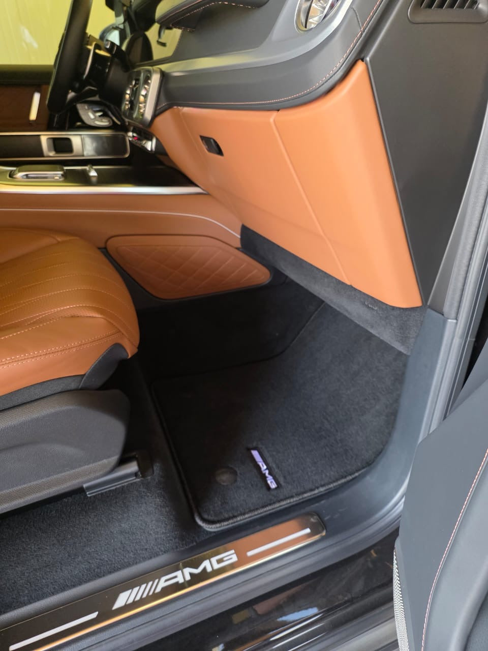 Mercedes G Class 2019-2025 Luxury Black Floor Mats with AMG Logo