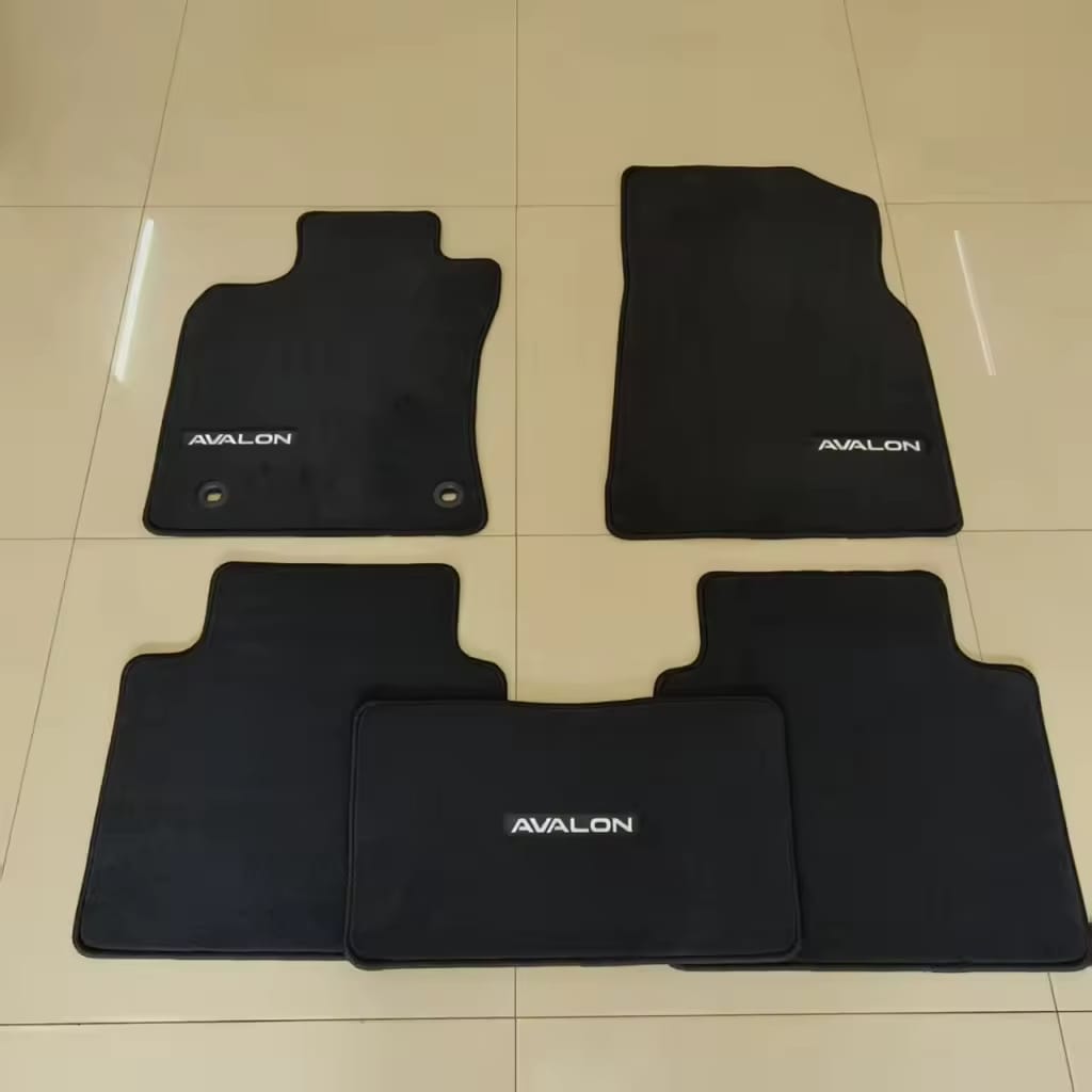 Toyota Avalon 2019+ Luxury Black Floor Mats