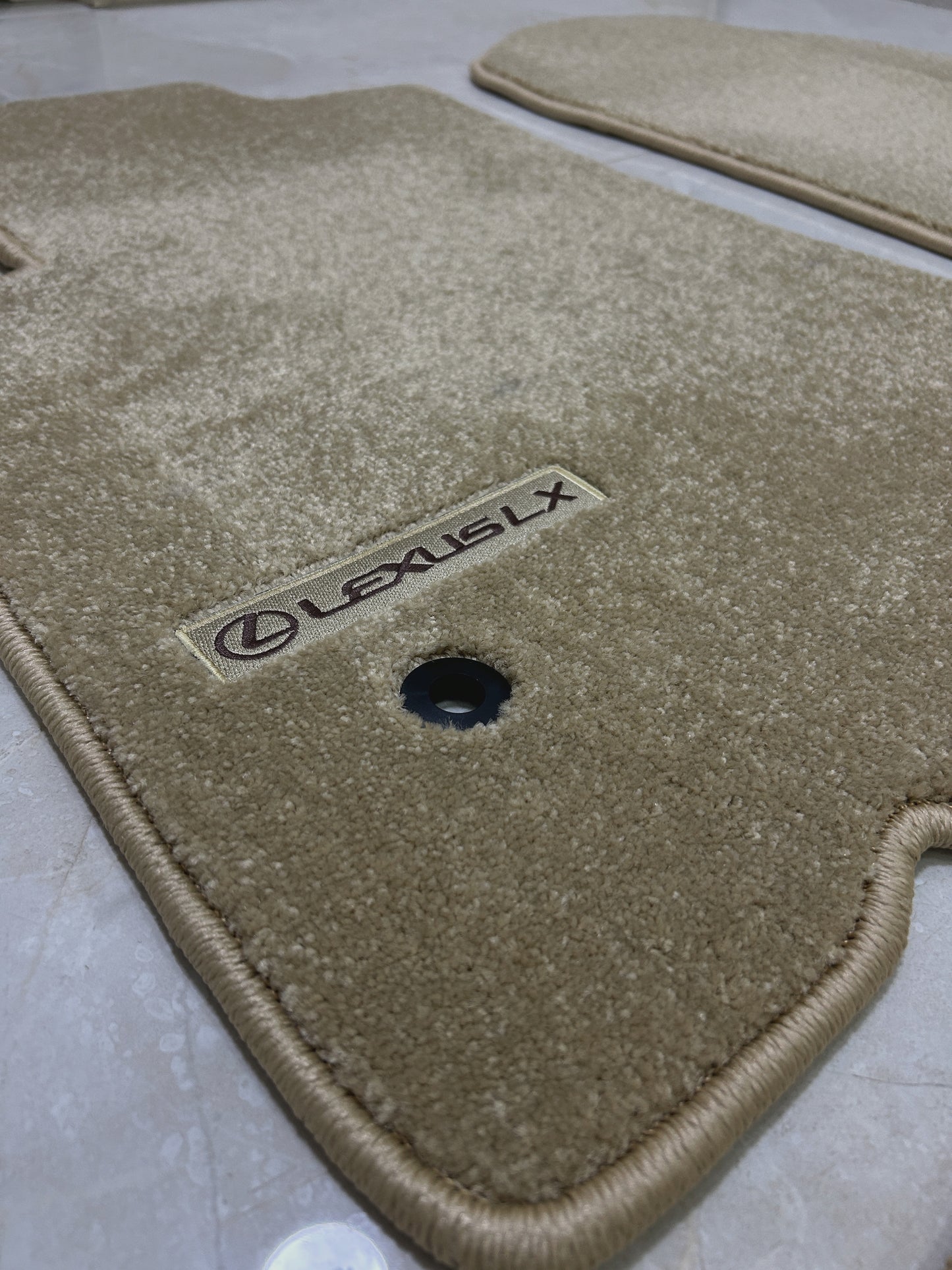 Lexus LX570 2008-2011 Luxury Beige Floor Mats with Logo