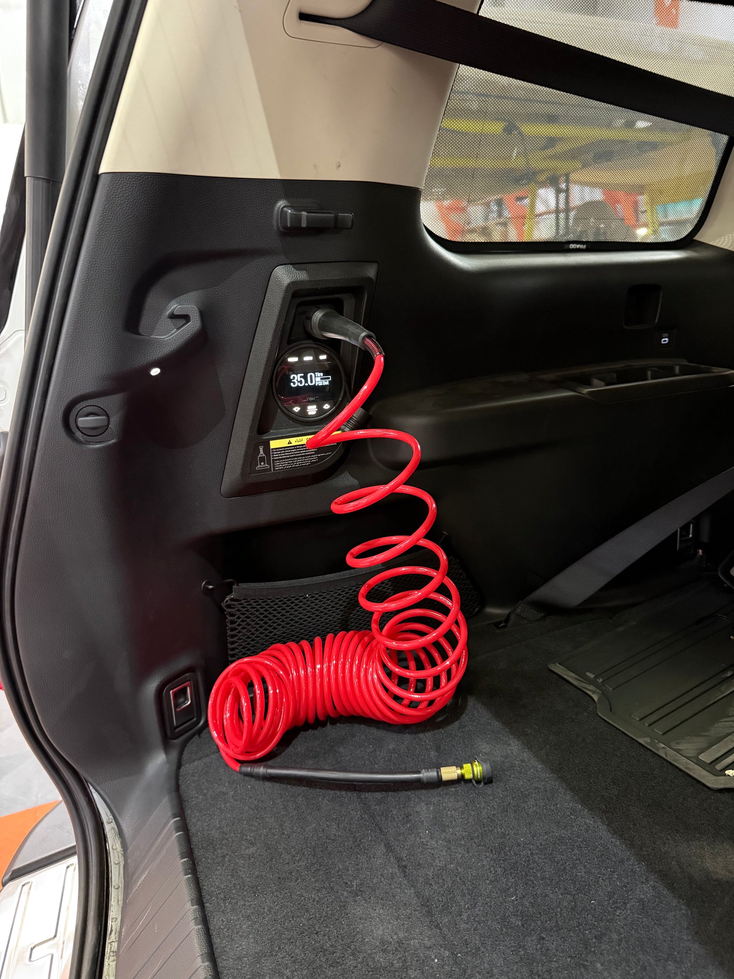 Integrated Digital Air Compressor Pump Tyre Inflator and Deflator - Toyota Prado LC250