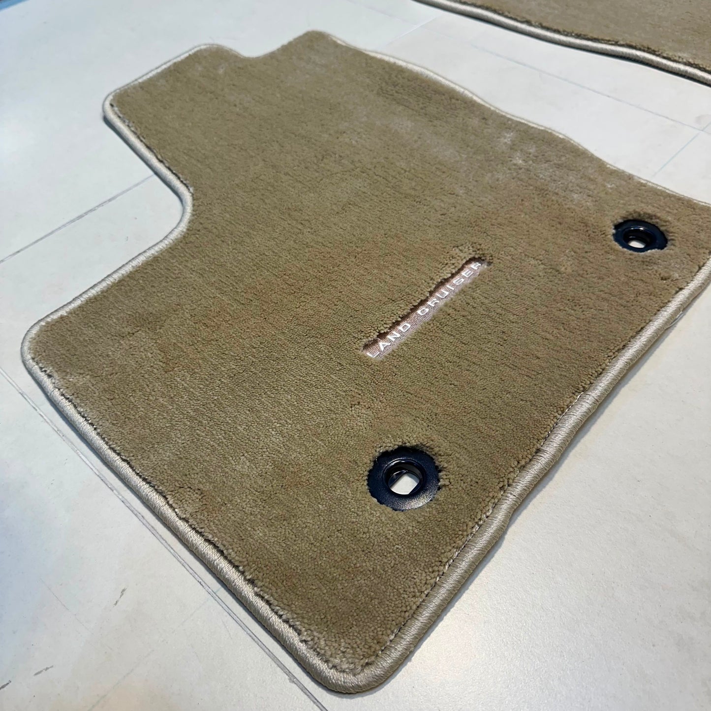 Toyota Land Cruiser LC300 Beige Genuine Floor Mats (No FE Type)