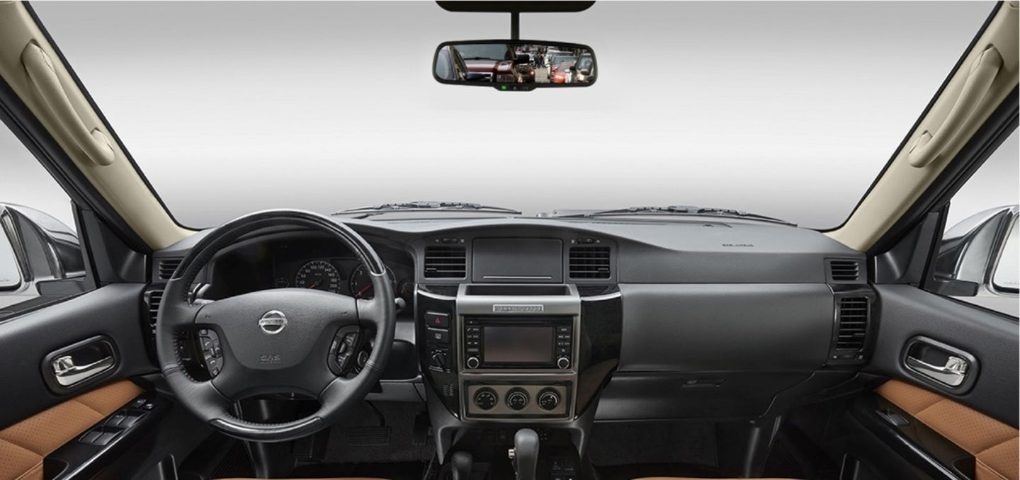 Smart Rear View Live Mirror with Camera Nissan Patrol Y61 VTC GU