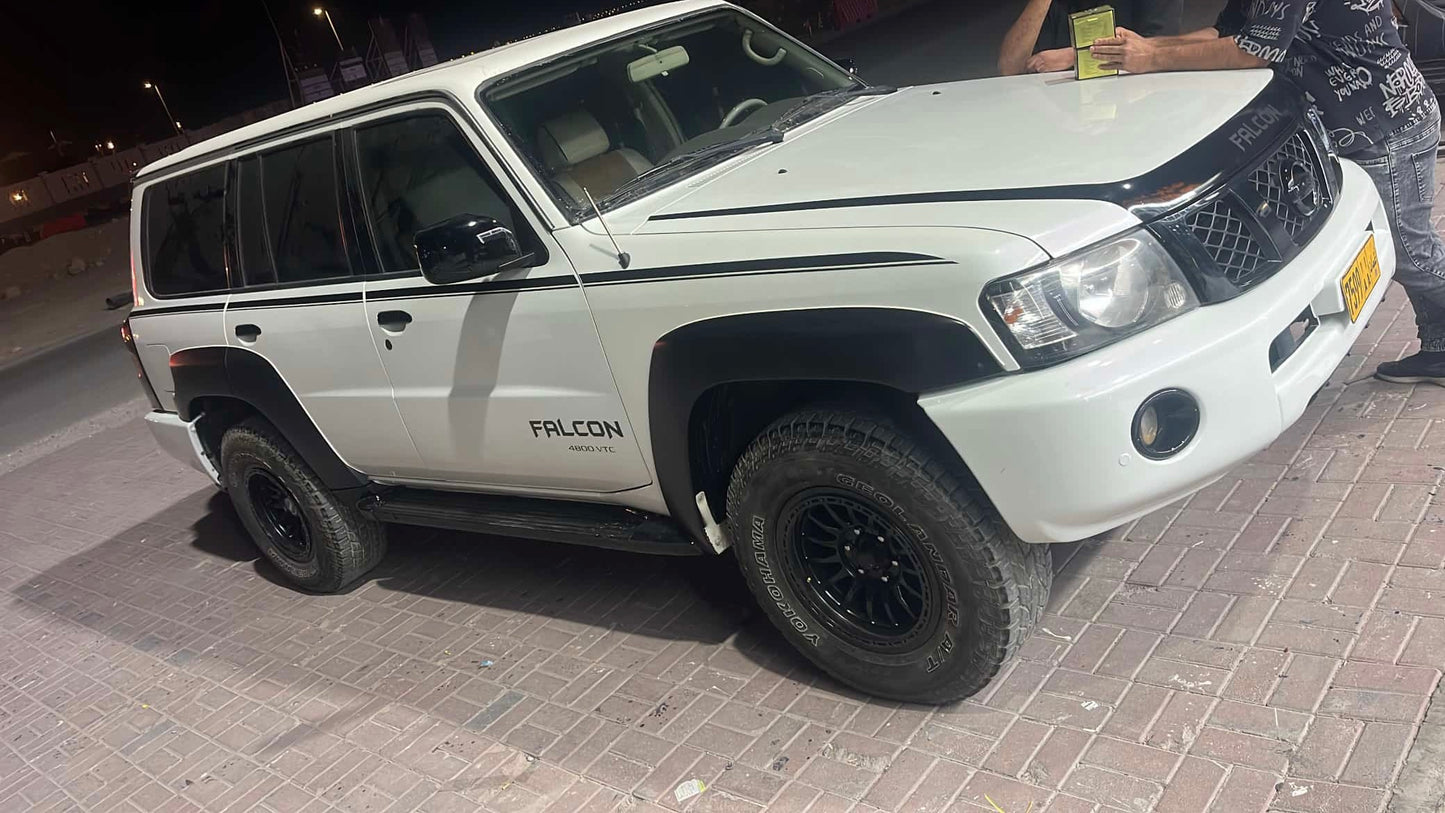 Falcon Side Stripe Sticker Black (Nissan Patrol Y61 4-door VTC GU)