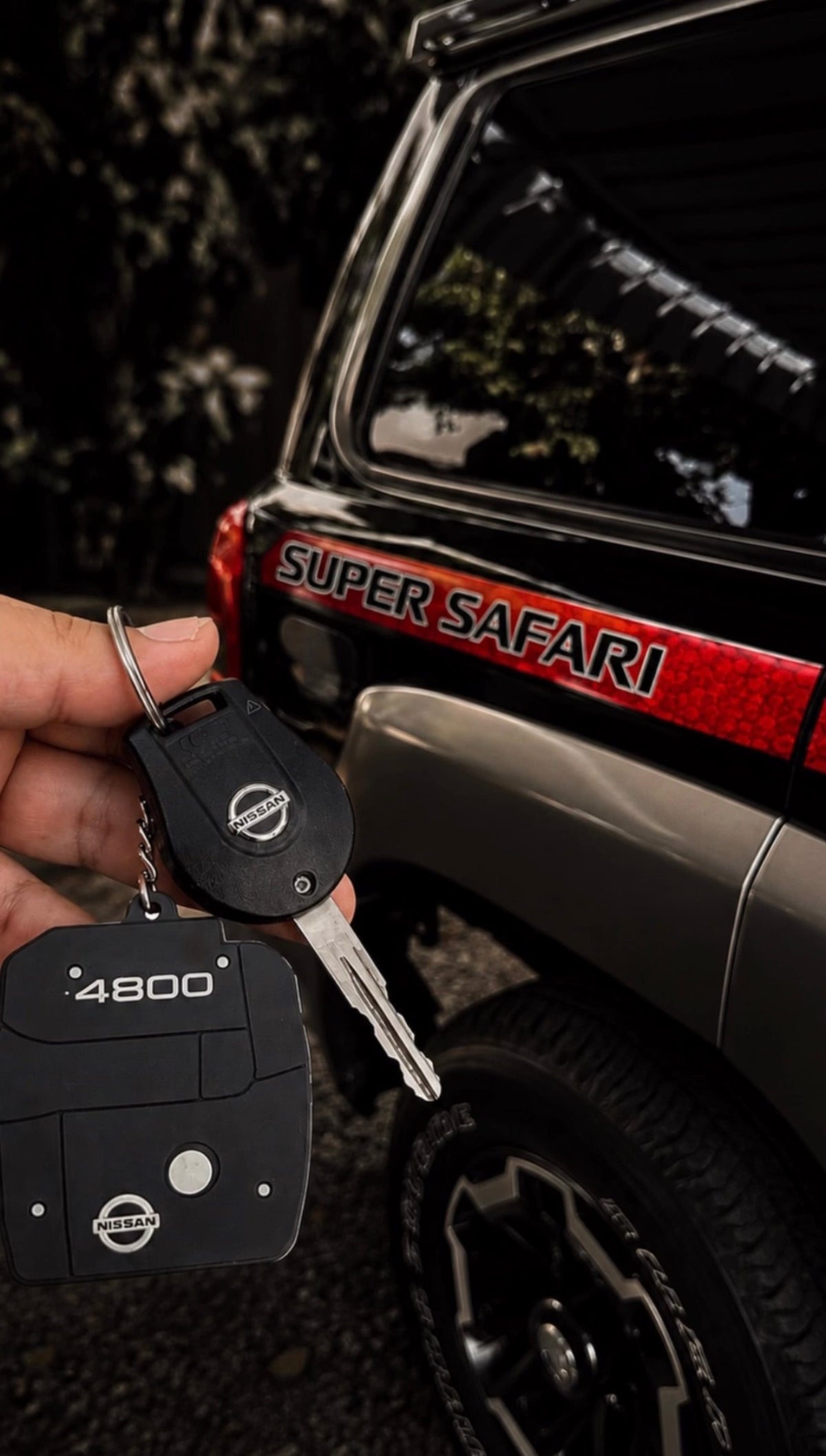 VTC 4800 TB48 Engine Rubber Key Chain (Nissan Patrol Y61)