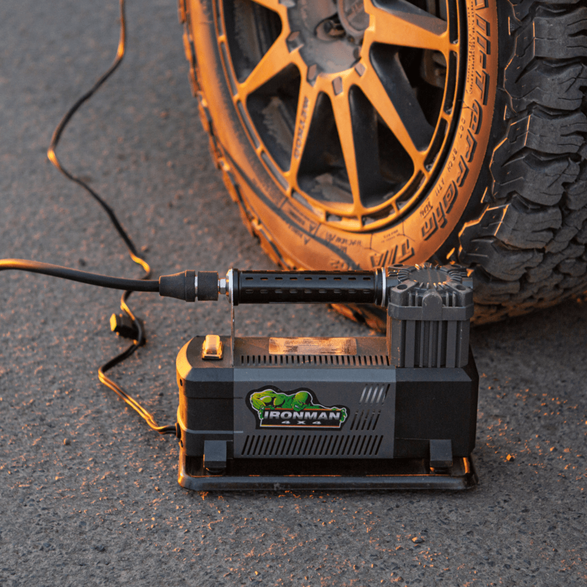 Ironman 4x4 Portable 12V Air Compressor - 90L/Min (150 PSI)
