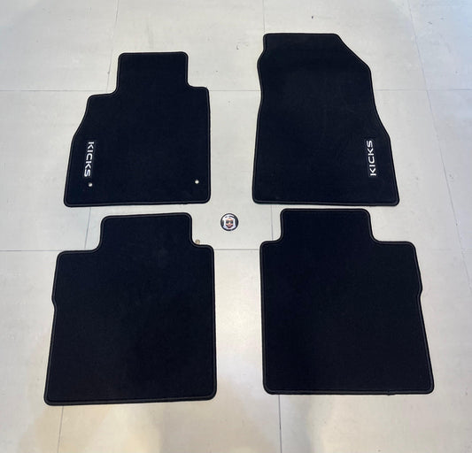 Nissan Kicks P15 Floor Mats with Logo
