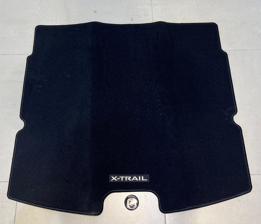 Nissan Xtrail T32 Trunk Floor Mat with Logo