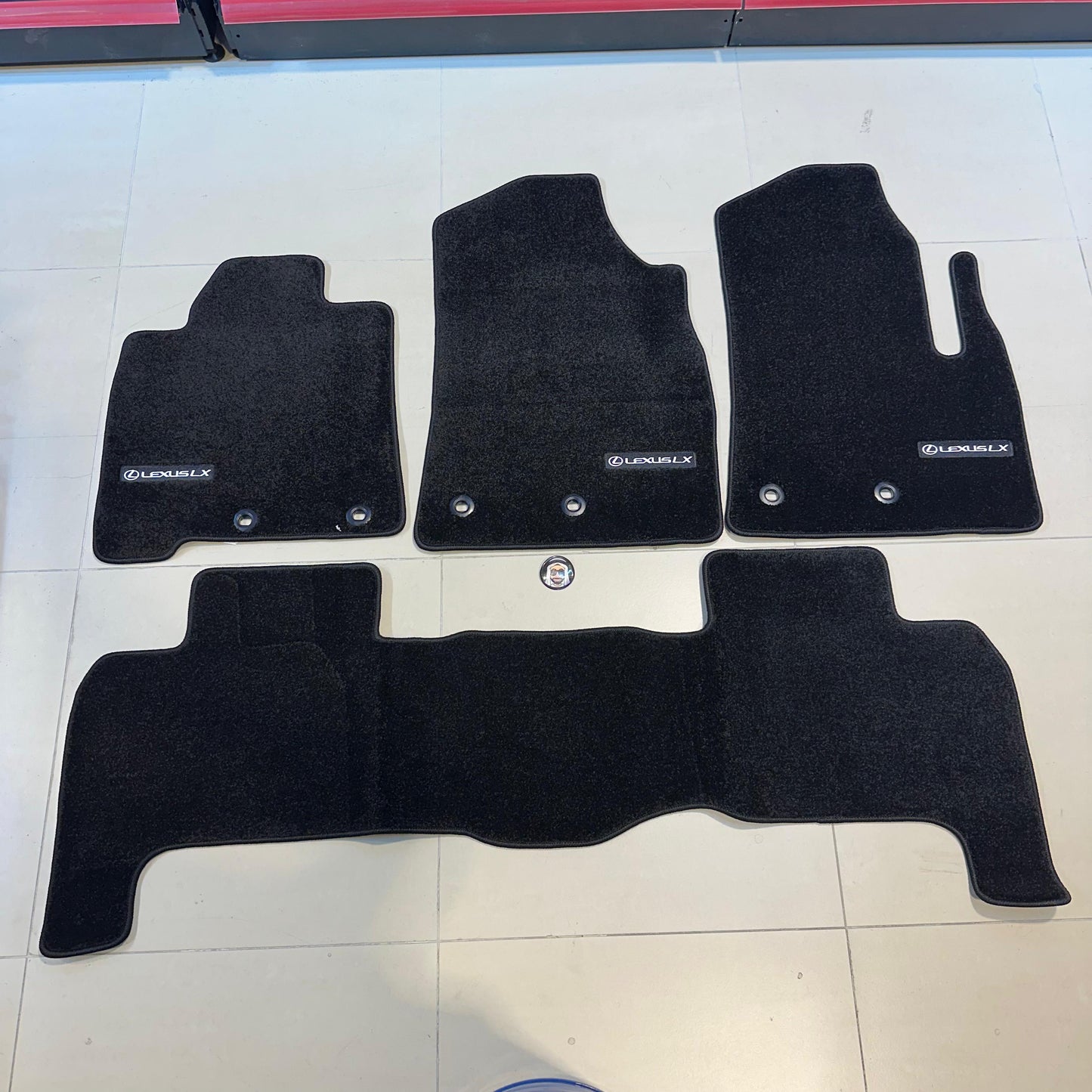 Lexus LX570 2008-2011 Luxury Black Floor Mats with Logo