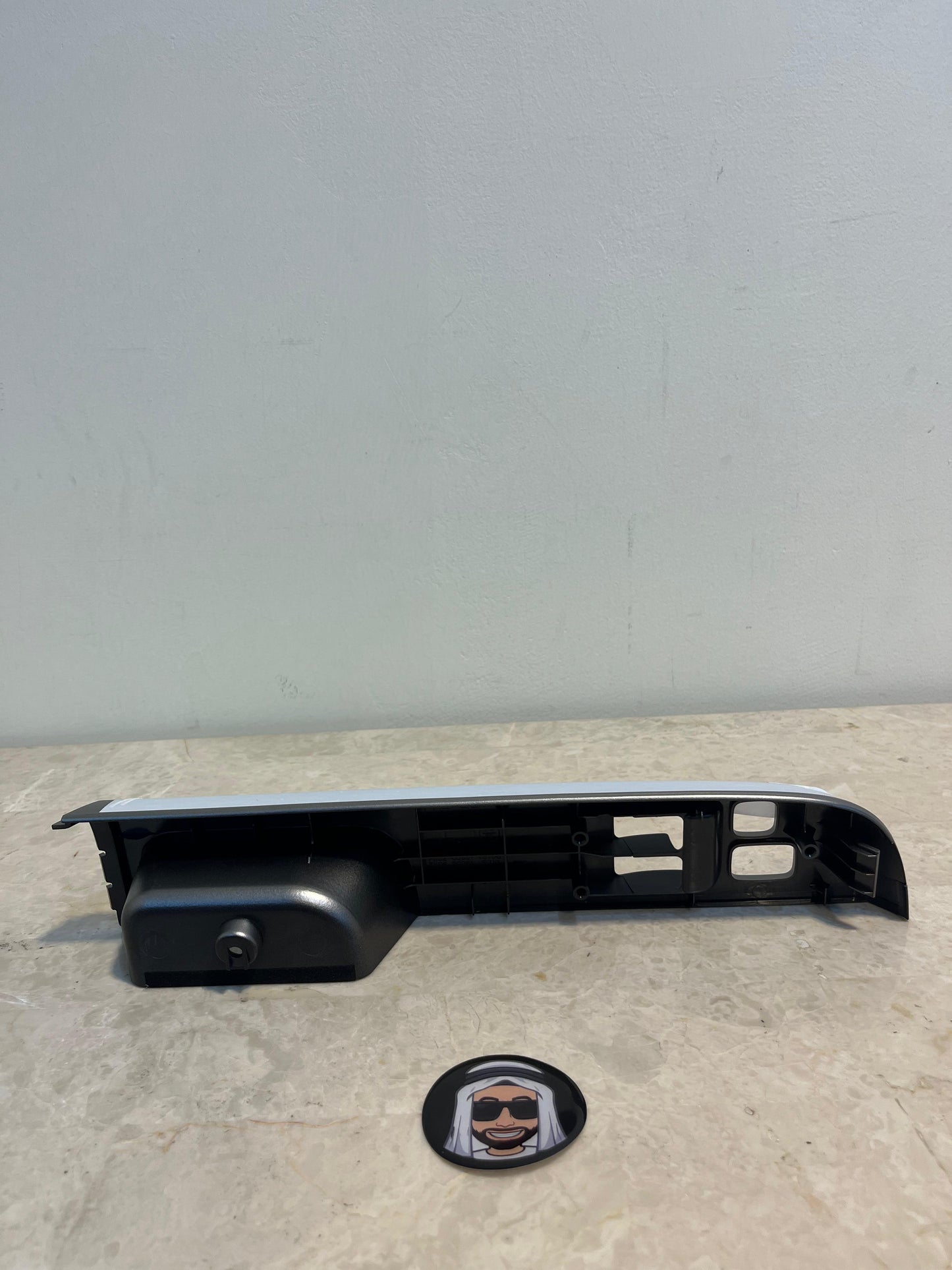 GL Front Left (Driver Side) Window Switch Trim (Silver, Safari) Nissan Patrol Y61 VTC GU (2-door SWB) (Standard)